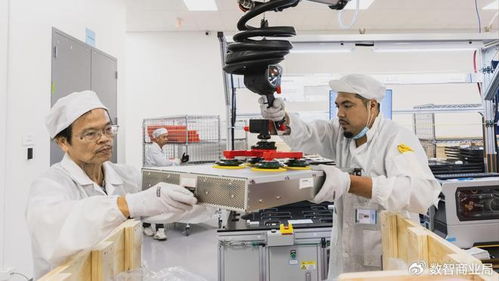 蘋果美國造AI服務器首批發貨，首位向特朗普寄贈禮品的科技巨頭